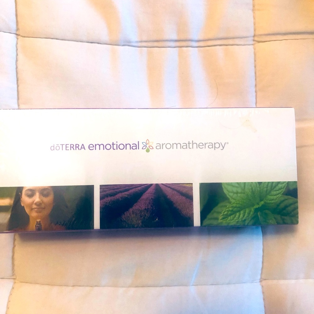 New Doterra Emotional Aromatherapy Essential Oils Kit